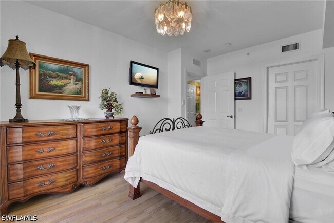Building Photo - 1065 Borghese Ln