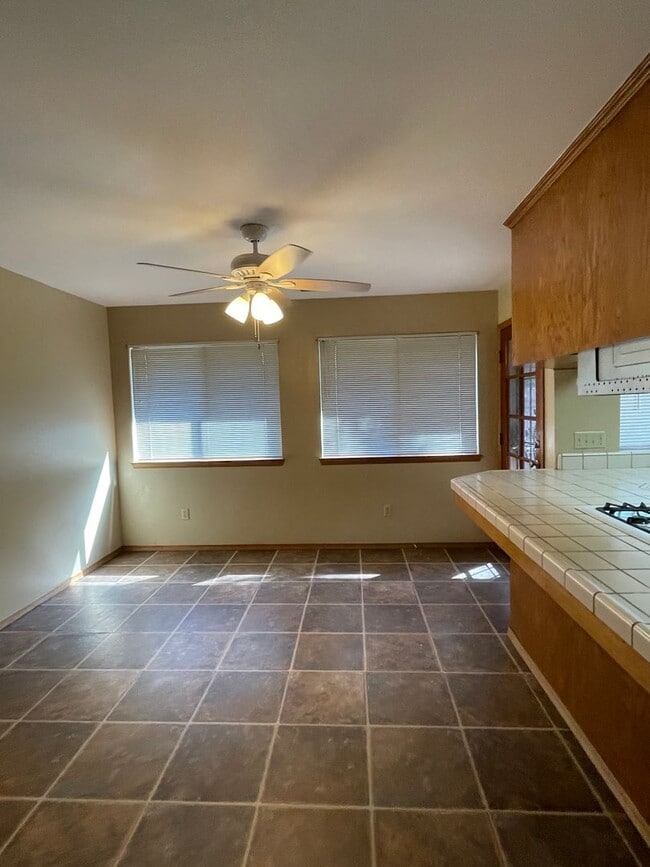 Building Photo - Charming home coming soon in NE Visalia!