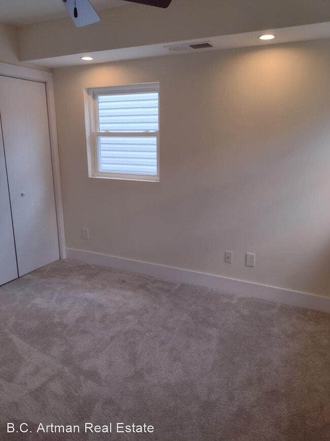 Building Photo - 3 br, 2 bath House - 259 Dunseith Street