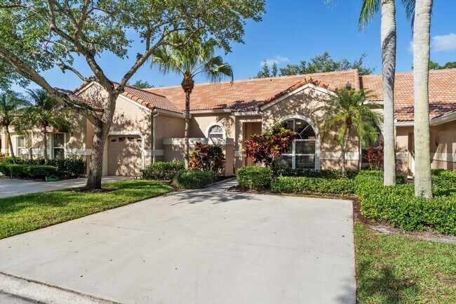 Building Photo - 1903 Rosewood Way