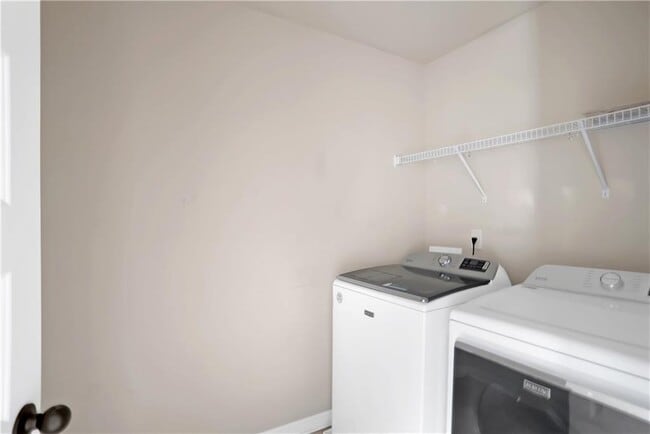 Building Photo - 958 Nevis Way