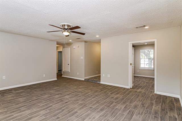 Building Photo - 3025 Montclair Pl