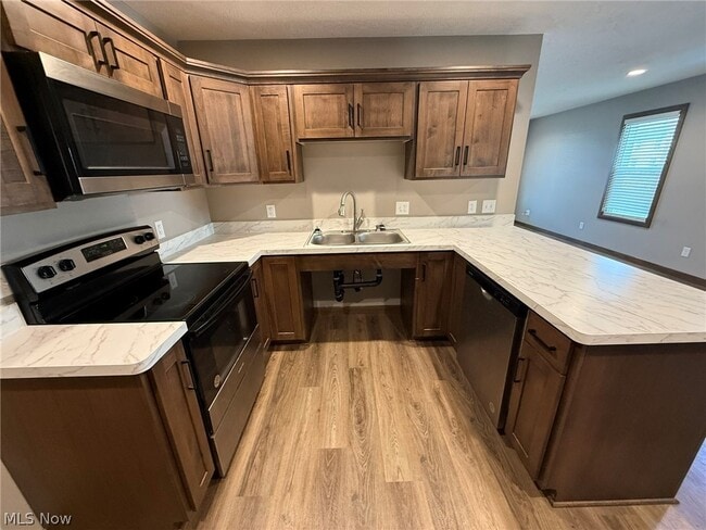 Building Photo - 244 Allen Ln SE