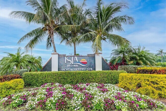 Building Photo - 6210 Sun Blvd