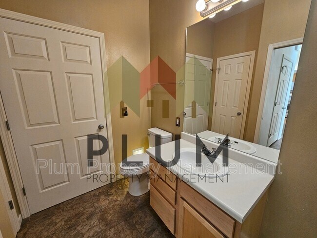 Building Photo - 5104 Village View Way