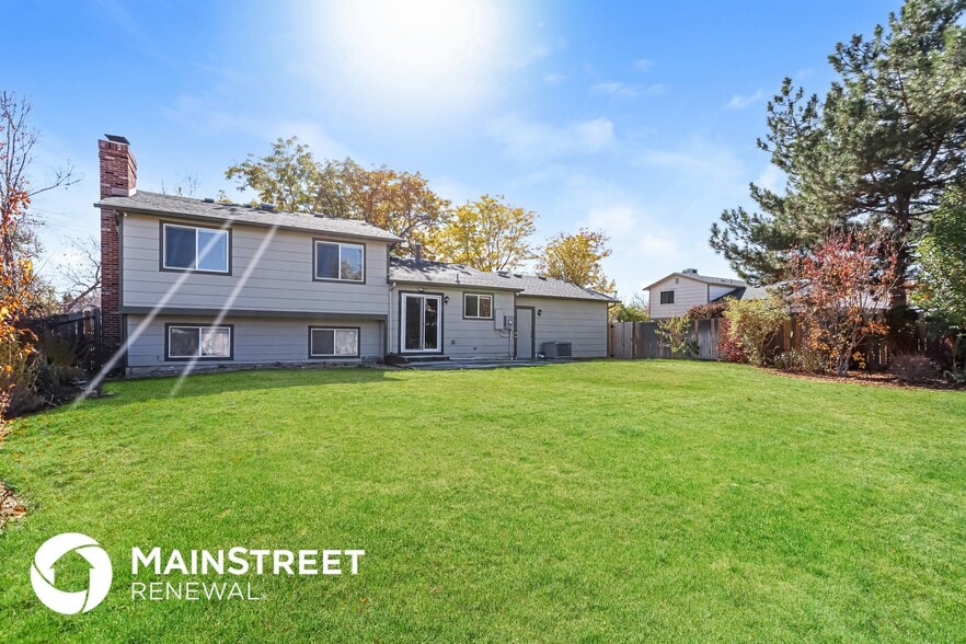 Building Photo - 17633 E Arizona Ave