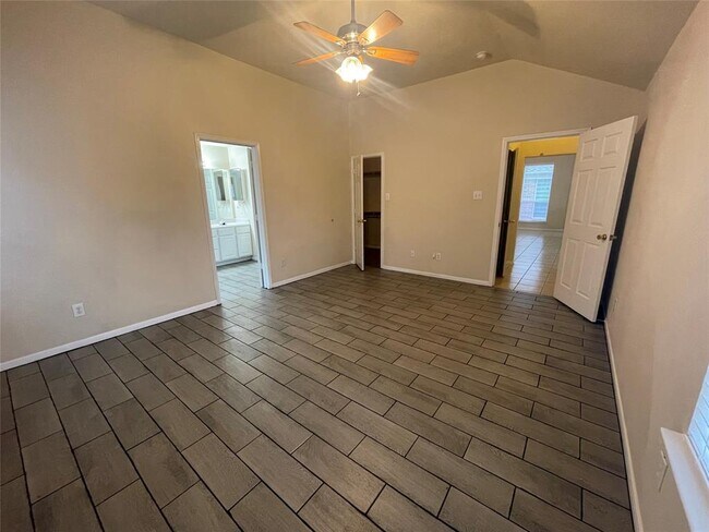 Building Photo - 4815 Vintage Grove Ct