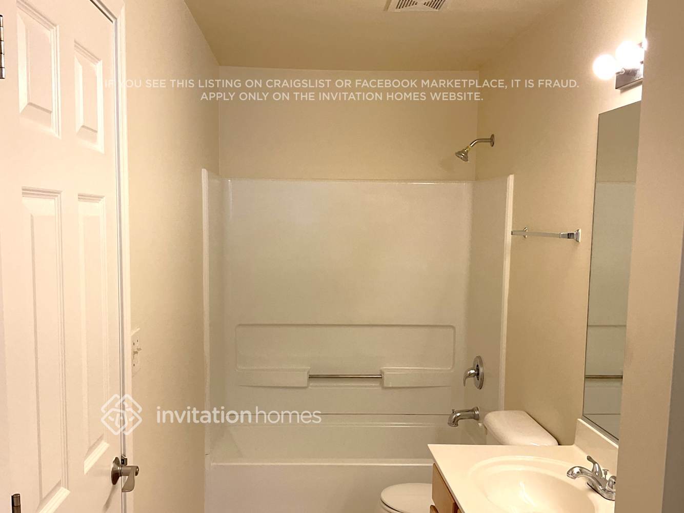 Building Photo - 271 Springbrook Trail S