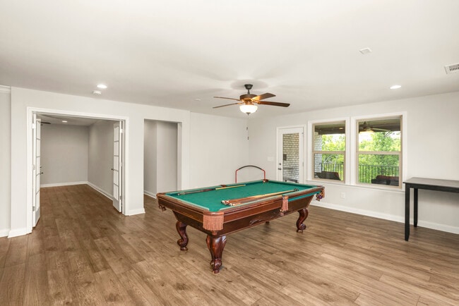 Building Photo - 2024 Albatross Way