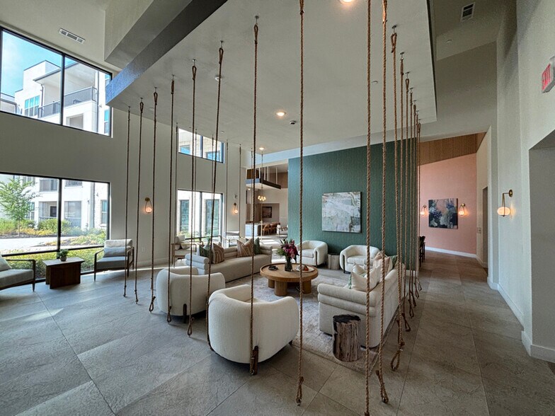 Building Photo - 19500 I-35