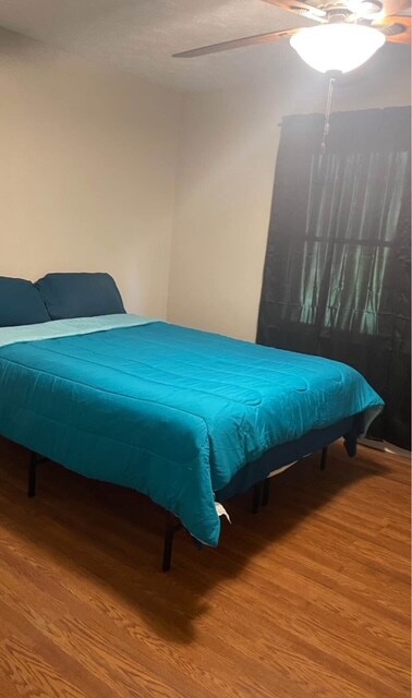 Building Photo - 1582 Main St