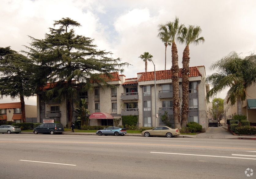 Building Photo - 4424 Woodman Ave