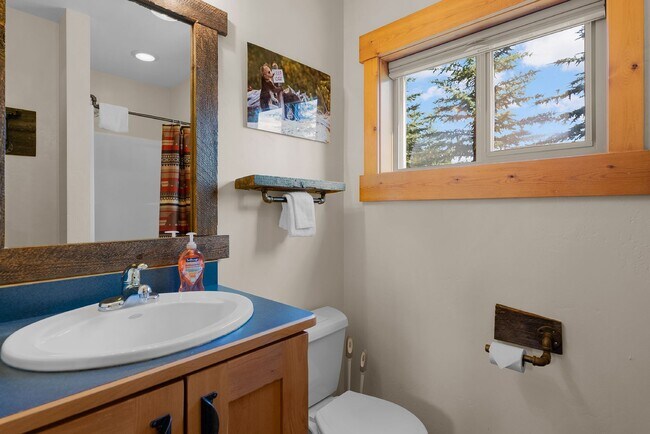 Building Photo - Luxury A-Frame Cabin in Columbia Falls — Near Glacier National Park