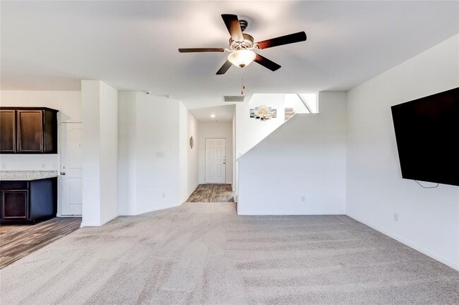 Building Photo - 109 Riverdale Dr