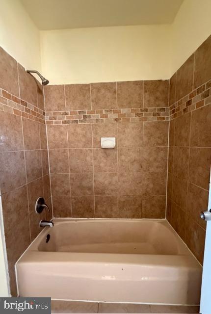 Building Photo - 231 3rd St