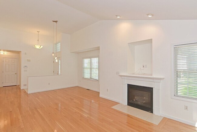 Building Photo - 123 Lordvale Blvd