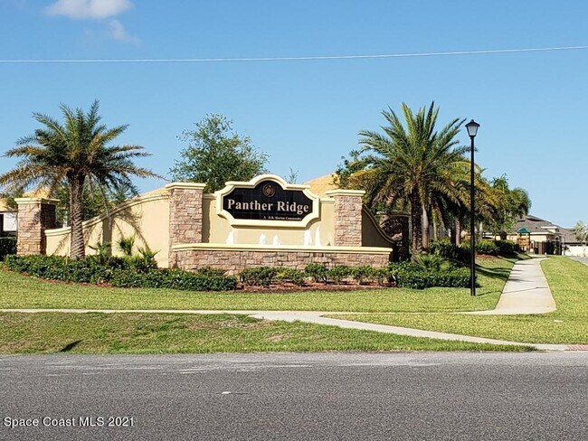 Building Photo - 6834 Soaring Ln