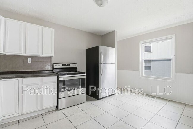 Building Photo - 8209 Gilmore Rd