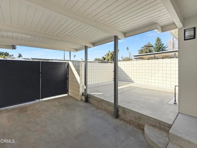 Building Photo - 61 Redwood Ave