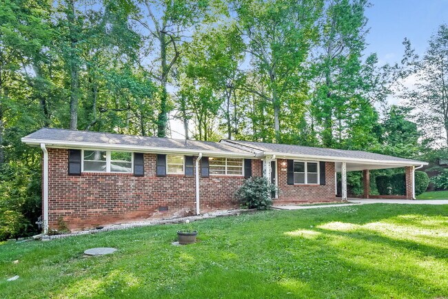 Building Photo - 3938 Windemere Dr