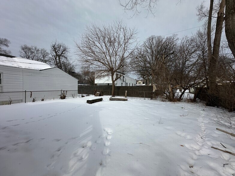 Backyard - 160 W Milton Ave