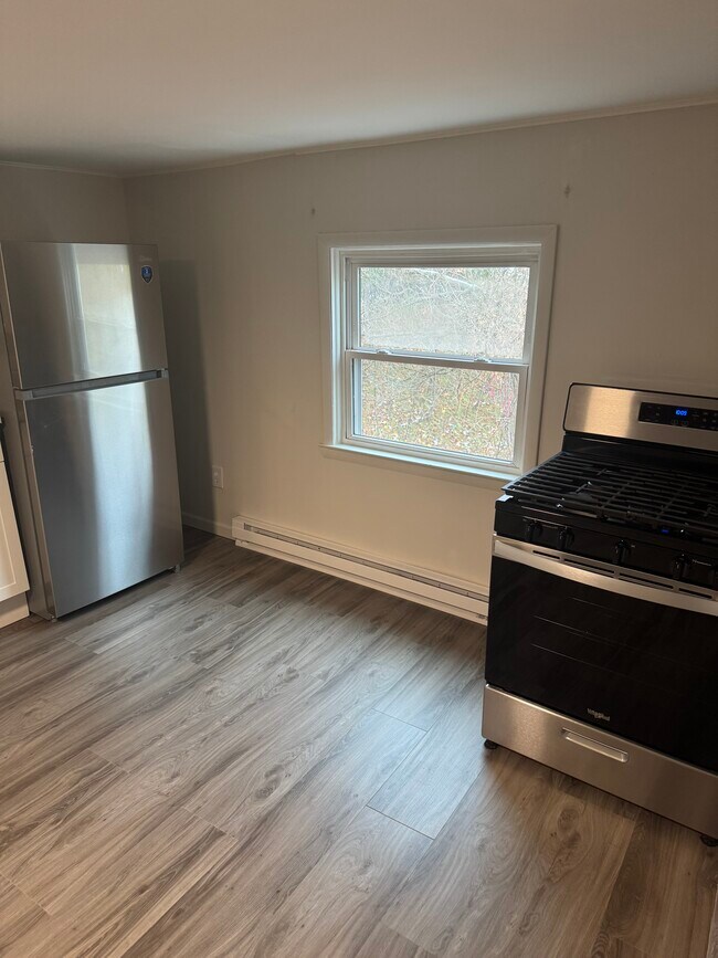 Building Photo - 19-21 Penrose Avenue