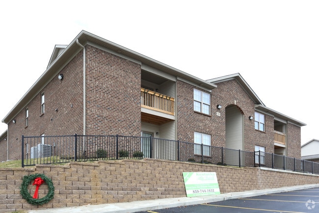 Building Photo - Frontier Crossing Apartments