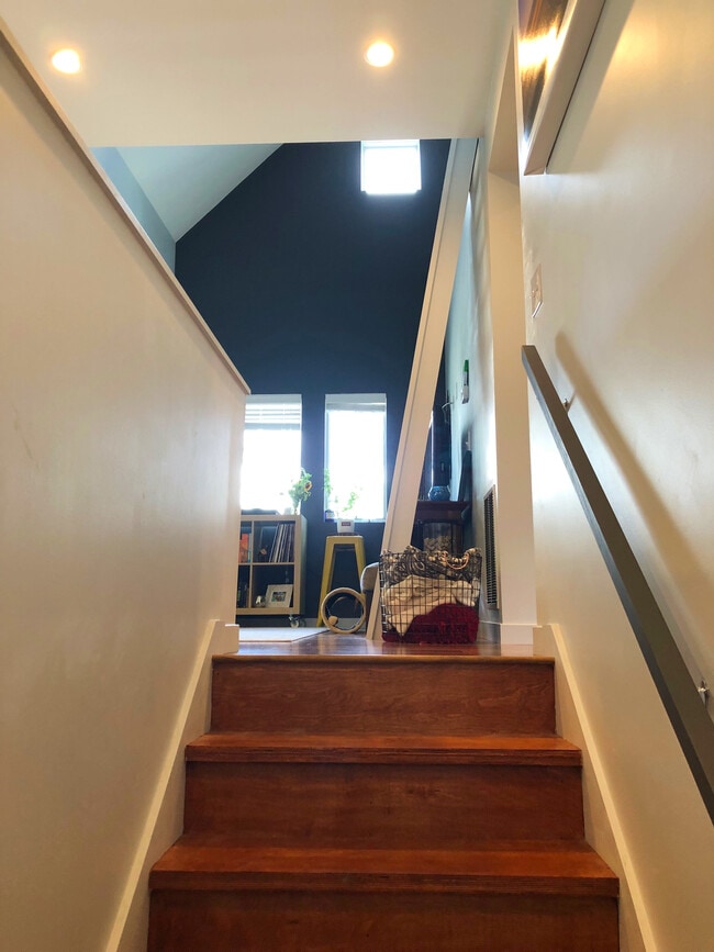 Building Photo - 2147 North Pennsylvania Street