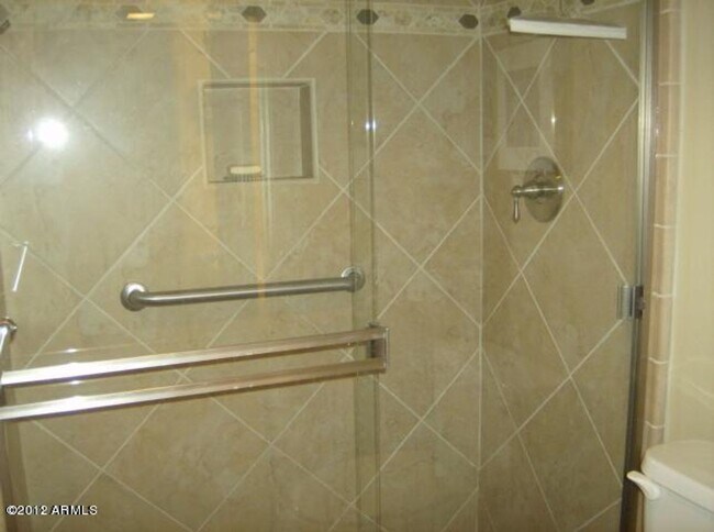 Building Photo - Resort Living at Scottsdale Road and Lincoln next to the Borgata!!  Minutes to Kierland and Old T...