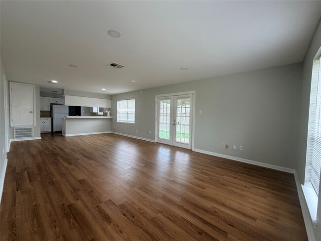 Building Photo - 10402 Belfast Rd