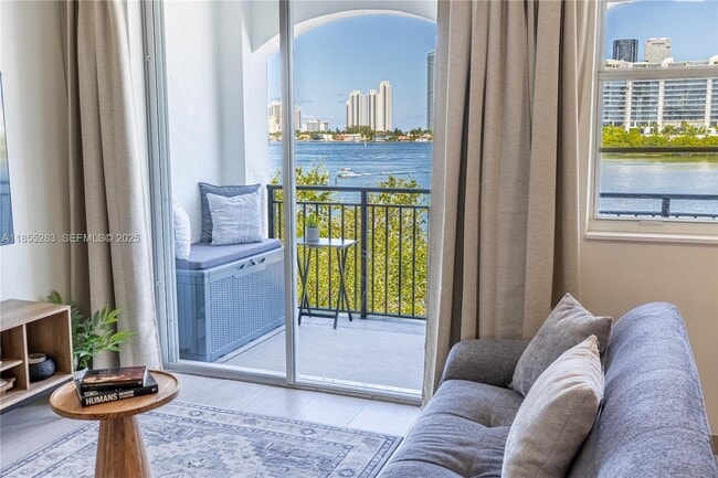 Building Photo - 3255 NE 184th St