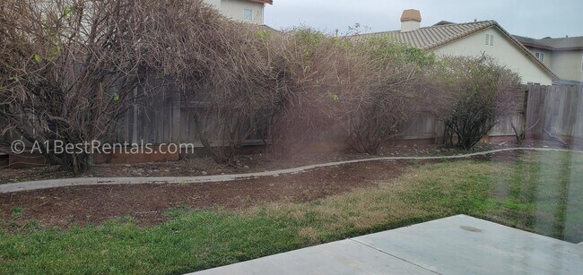 Building Photo - 2513 Guadalajara Dr