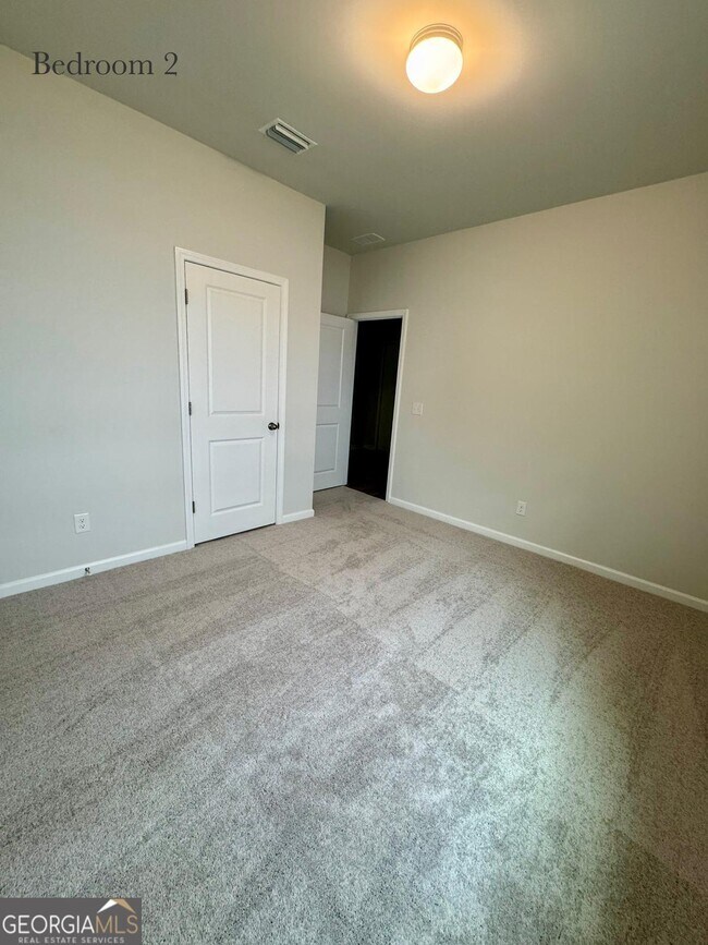 Building Photo - 67 Shade Tree Dr