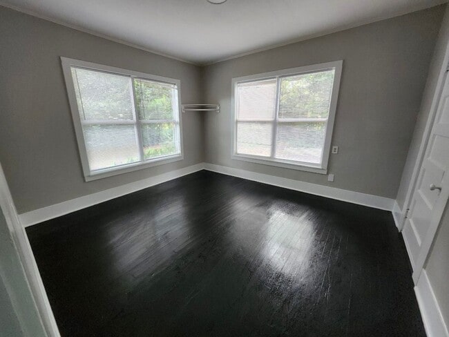 Building Photo - 1711 Wisteria St