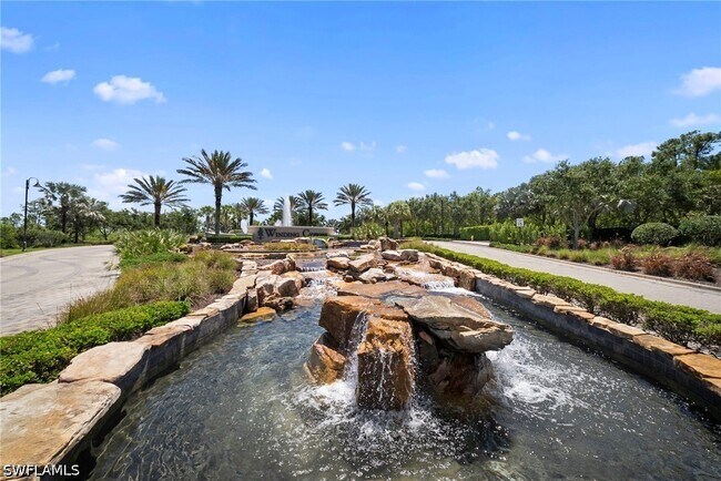 Building Photo - 7052 Live Oak Dr