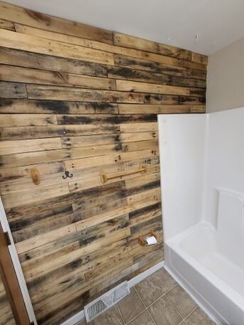 Building Photo - 624 Palisades Dr