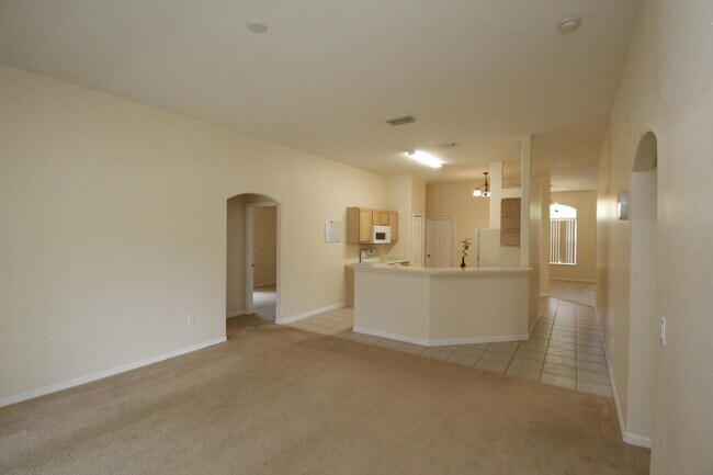 Building Photo - 885 Tavernier Cir NE