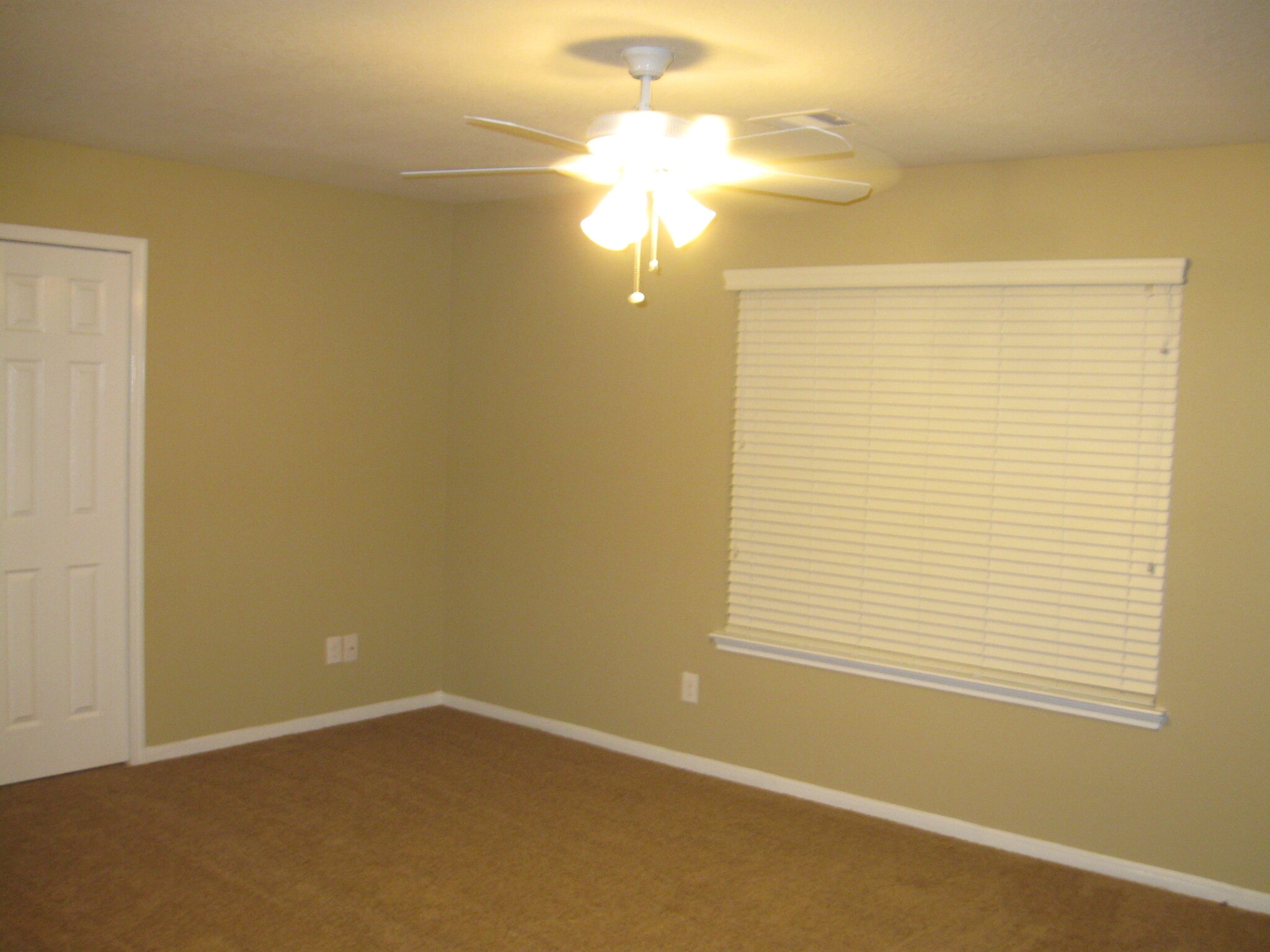 Building Photo - 4807 Dappled Grove Trail