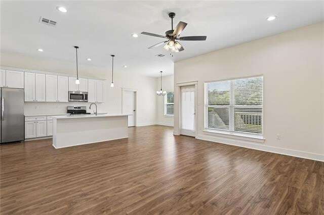 Building Photo - 60399 Vermillion Dr