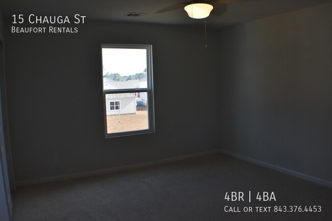 Building Photo - 15 Chauga St