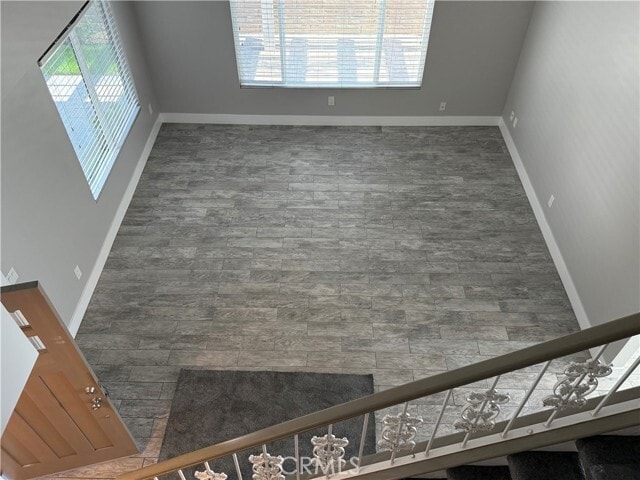 Building Photo - 6 Leda