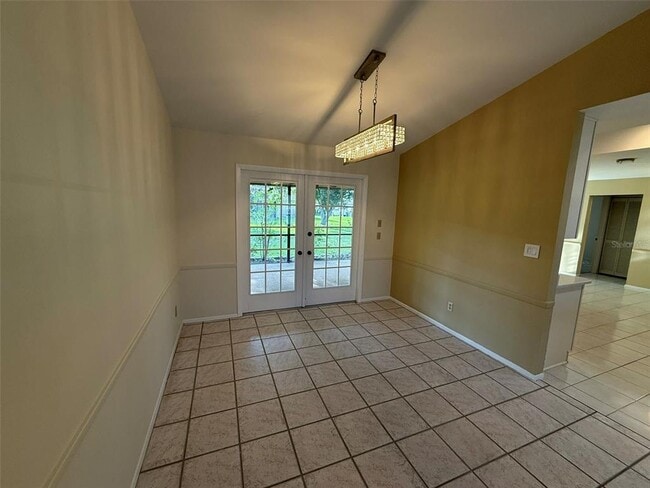 Building Photo - 4270 Ascot Dr