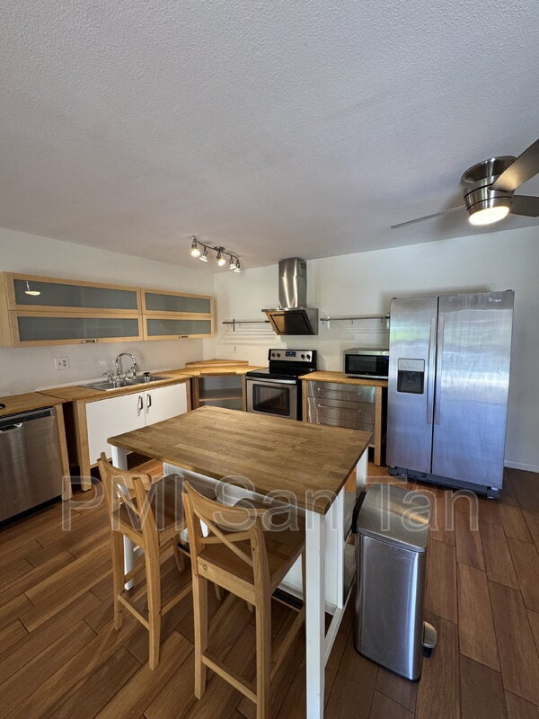 Building Photo - 5525 E Thomas Rd