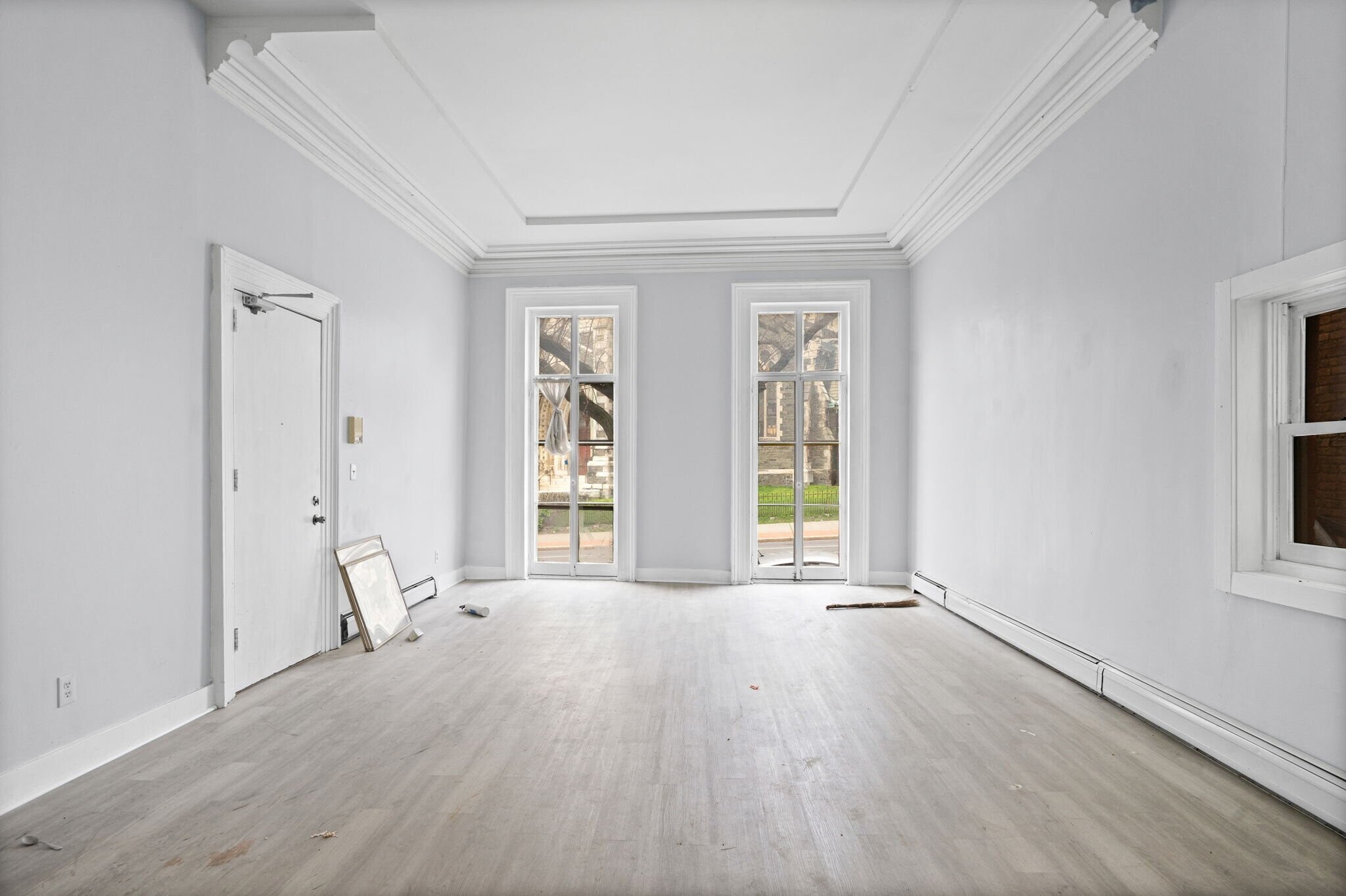 Building Photo - 47 Ten Broeck St