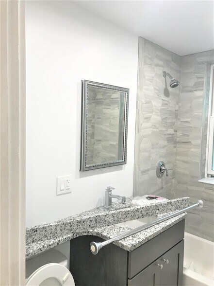 Building Photo - 1699 Cambridge St