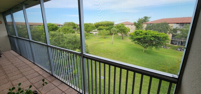 Huge Balcony with peaceful views - 801 SW 133rd Ter
