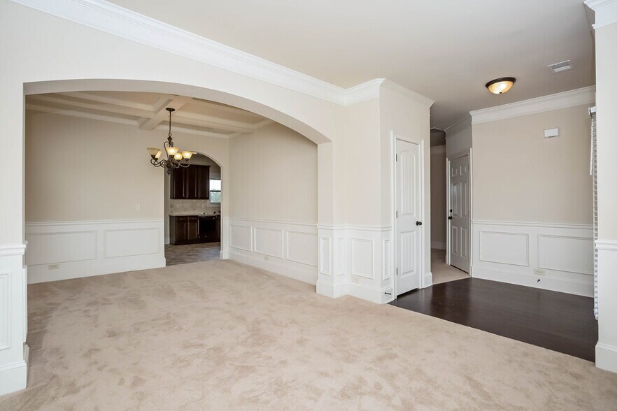 Building Photo - 413 Culloden Moor Dr