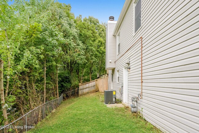 Building Photo - 5600 Windy Willow Dr