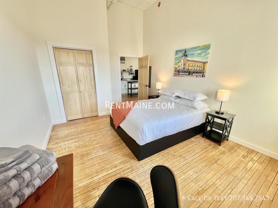 Building Photo - 113 N Lancey St