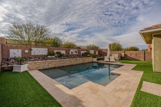 Building Photo - *POOL* Beautiful Gilbert Home Nestled at the Base of the San Tan Mountains